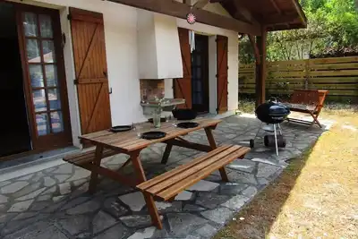 Image de Maison quartier calme pour 5 personnes, 100m du lac