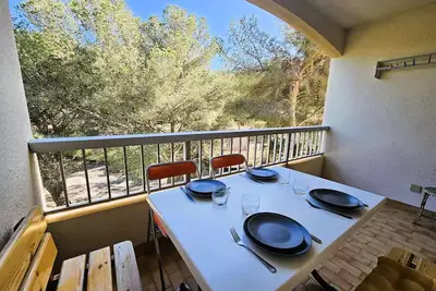 Image de Bel appartement, 4 couchages, lumineux, climatisation, 500 m de la plage. . .