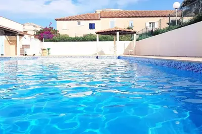 Image de Sichere Residenz mit Pool, T2 Duplex, Privatparkplatz, Klimaanlage