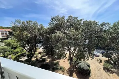 Image de 150 m de la plage, vue mer et pinède. . .