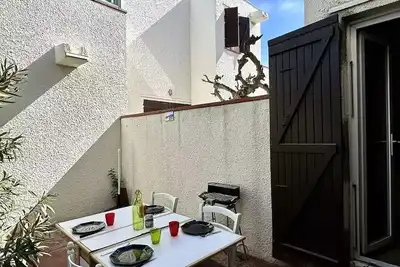 Image de Appartement dans un secteur calme proche de la plage 4mar3r4