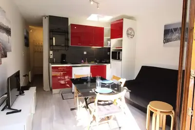 Image de Luchon En Rdc Studio Cabine Pour 2/3 Pers - Parking - Ll - Lv - Wifi