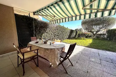 Image de Studio/Cabine 4 Personnes À Cavalaire