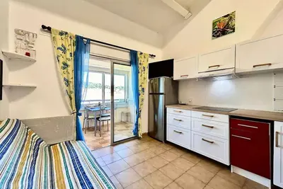 Image de Saint Maxime (83) - Studio Mezzanine - 4 Cutchage