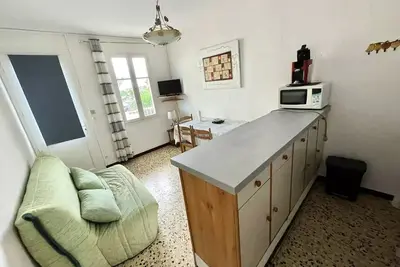 Image de Proche Commerces Et Plages: T2 - 4 couchages