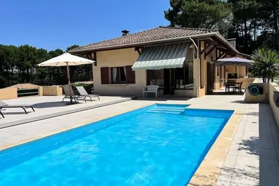 Image de 405 Gascogne - Confortable villa de plain-pied avec piscine au Golf