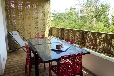 Image de Capbreton. Residence Coeur bewaldete Wohnung mit Terrasse und Wifi. Grüner Raum