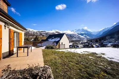 Image de Maison pour 10 personnes Genos, proche Lac Wifi Garage