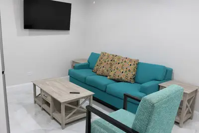 Image de Modern 1-bedroom apartment with WiFi, Ac and pool in fabulous West Nassau.