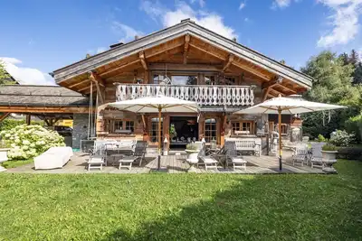 Image de Chalet \"Zibeline\" avec vue sur les montagnes, terrasse privée et Wi-Fi