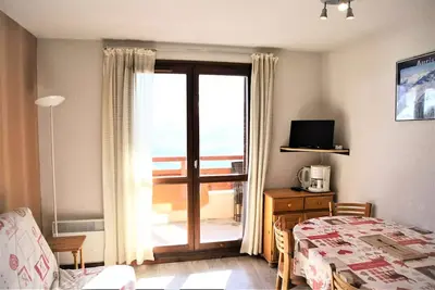 Image de Appartement 2 pièces cabine  4 couchages à 400m des pistes - Auris en Oisans