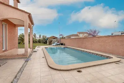 Image de Villa 'Calme Et Tranquillité' avec terrasse privée, jardin privé et climatisation