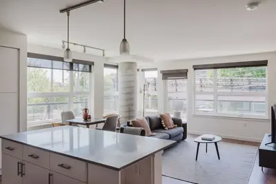 Image de Ideal Lqa 2br w/ Gym, W/D, Courtyard & Game Room, by Blueground