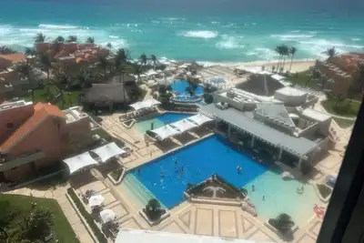 Image de Cozy 1-bedroom resort with WiFi, Ac in welcoming Cancún