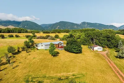 Image de Gone Fishin' – Hot Tub & Bbq | Mountain Retreat