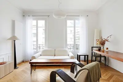 Image de An Amazing 2-Br/1ba in Monceau