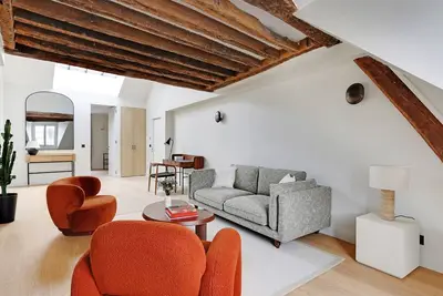 Image de A Breathtaking 2-Br/2ba in St-Germain-des-Près