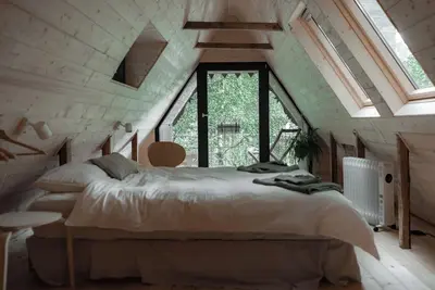 Image de Romantic cabin in the forests of Small Carpathian mountains