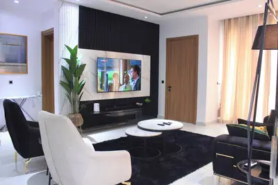 Image de Hac Apartment - A Luxurious 2-bedroom apartment at Lekki Phase 1 with WiFi, pool