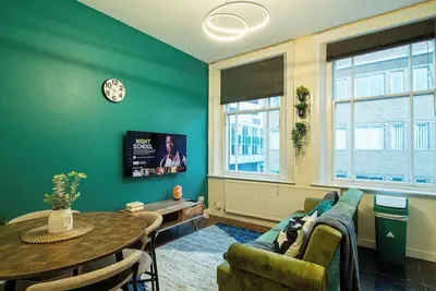 Image de Hallam Sleek_Central Apartment