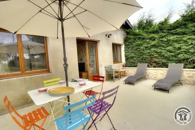 Image de Gîte Les Hortensias - Regnie Durette