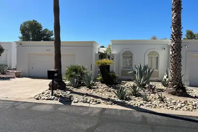 Image de Old-School Charm on the Course – Patio Views & Sleeps 6