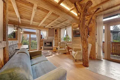 Image de Appartement \"Chalet Deluxe\" avec vue sur les montagnes, jardin partagé et Wi-Fi