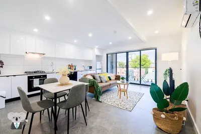 Image de KozyGuru | Richmond | Cozy Unit and Parking near Cbd