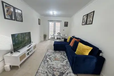 Image de Near City - 3br - 2 Bath - Sleeps 9 - Parking