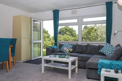 Image de Florence'S Nest, pet friendly, with a garden in Dartmouth