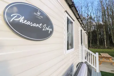 Image de Pheasant Lodge, family friendly, with hot tub in Coalville