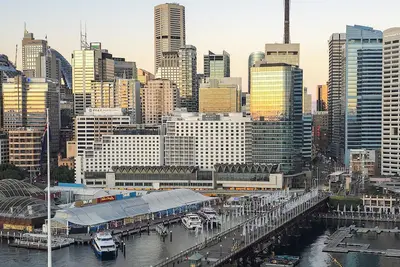 Image de Chic Darling Harbour Oasis in the Heart of Sydney, 2br w/ Resort-Style Amenities