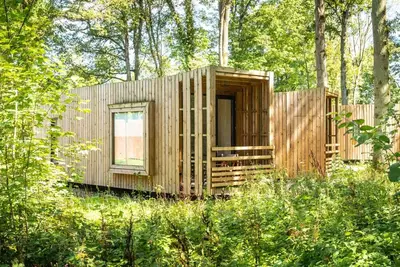 Image de Lodge nature avec piscine de Belvilla