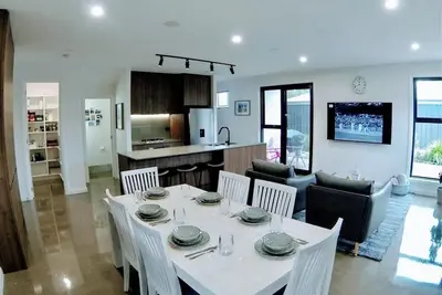 Image de Like New, 3 bedroom Townhome, Walking distance (7 Min) to 3 beaches of Broulee.