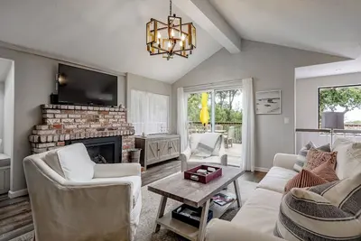 Image de Charming Downtown Carmel 5 Bed Property