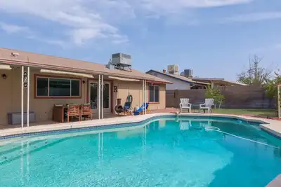 Image de Charming House, Pool, Near Kiwanis Park, Freeways