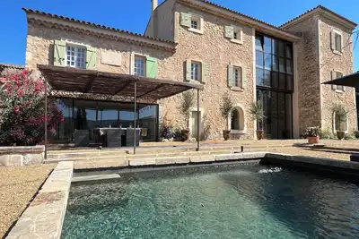 Image de Grande Bastide avec vue spectaculaire au cœur du Lubéron