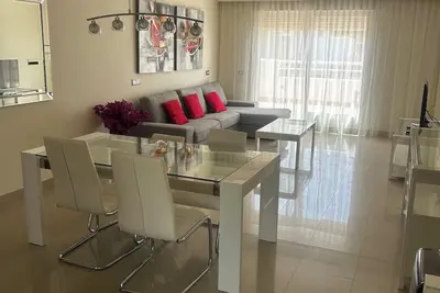 Image de Chic 2-bedroom  with Terrace swimming pool, private parking in  Cortijo del Mar