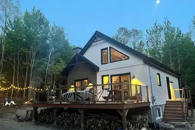 Image de Brand new Chalet surrounded by beautiful forest
