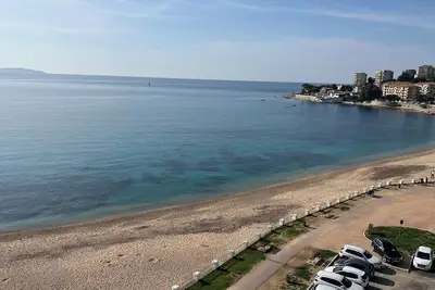 Image de Face à la mer trottel
