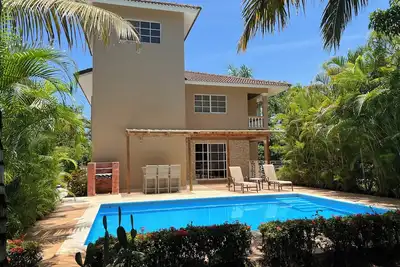 Image de Guest Friendly 5 bedroom/5 bathroom villa walking distance to the center of town