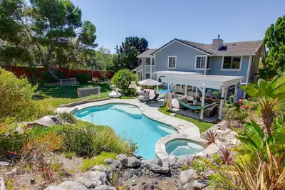 Image de Resort-Style Retreat - Pool, Spa, Slide & Fire Pit