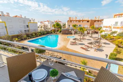 Image de Cabanas Gardens 1 Bedroom Pool View