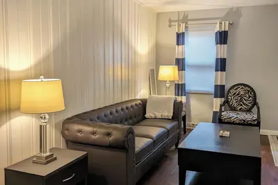 Image de Spacious 3-bedroom apartment close to Osu and the Short North/B