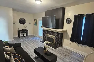 Image de Comfortable 2br Newell Home Close to Restaurants & Shops