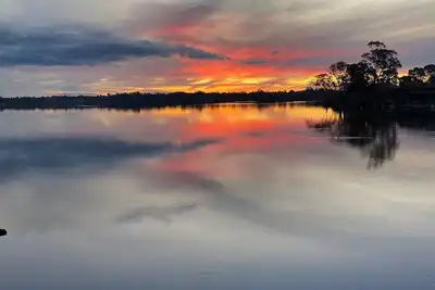 Image de Majestic Nagambie lake view from your own private balcony. Centrally located.
