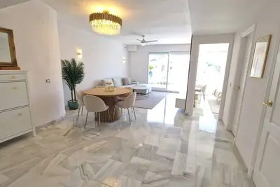 Image de El Paraiso near Marbella. 8 beds. 3 bath. Rooftop. Pool. Ac, WiFi