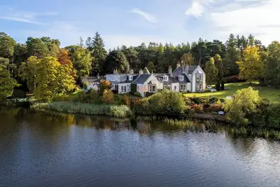Image de The Secret Loch - Six Chambres Villa, Couchages 12