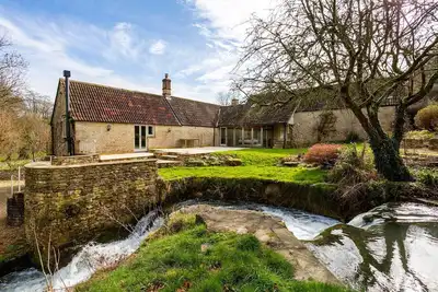 Image de Threshing Mill - Quatre Chambres Villa, Couchages 8