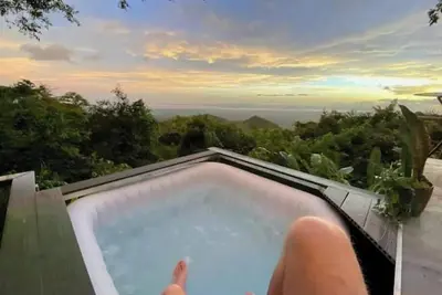 Image de An Awesome Glamping In The Jungle